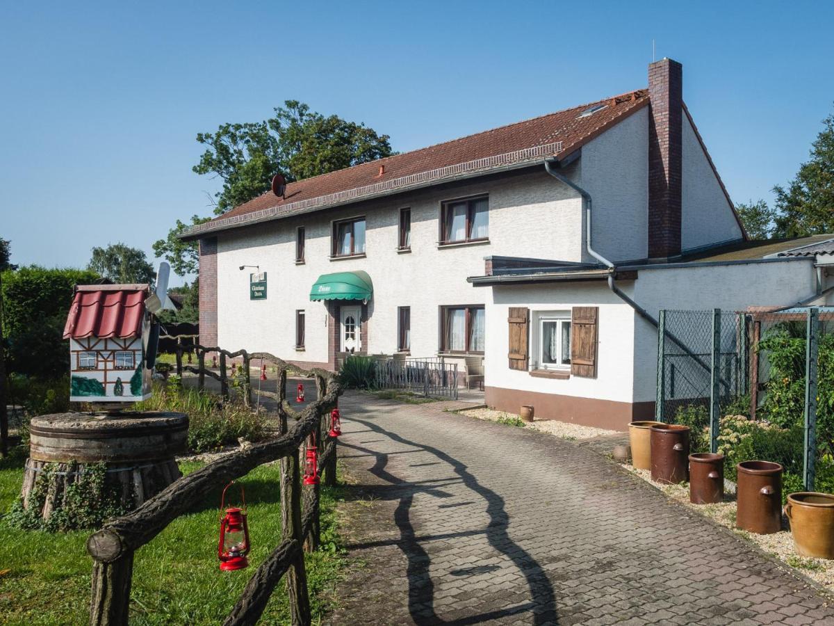 Gasthaus Stuckatz Dollenchen Exterior foto