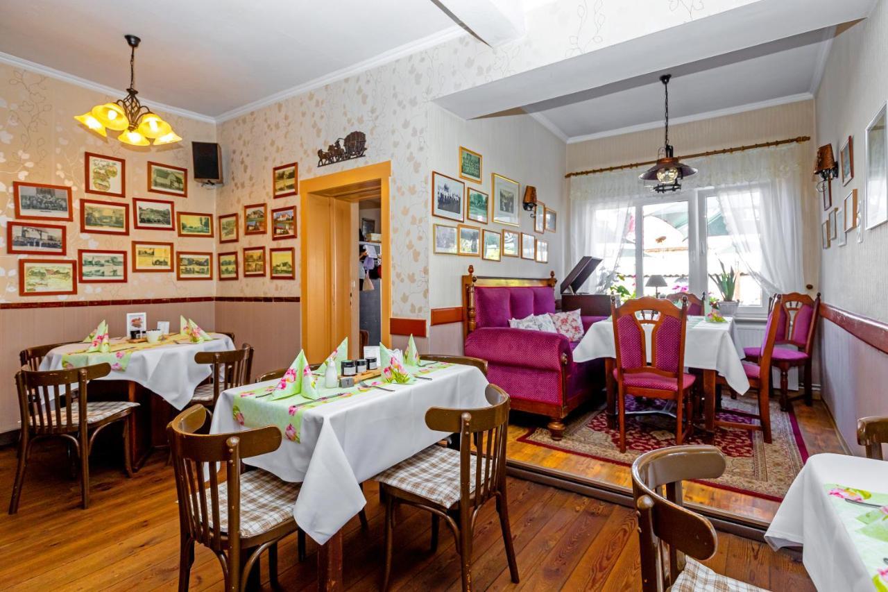 Gasthaus Stuckatz Dollenchen Exterior foto